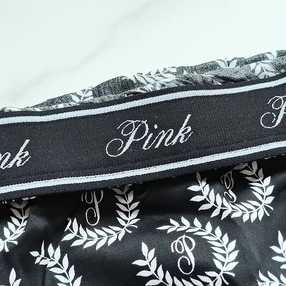 NWT PINK VICTORIA'S SECRET TENCEL BOXY PAJAMA SHORTS IN PURE BLACK LAUREL LOGO X - Picture 4 of 8